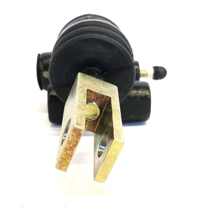 Total Source Master Cylinder TY47530-U2100-71 NOS