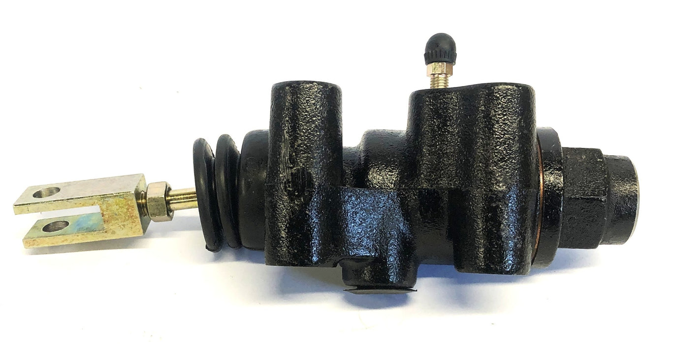 Total Source Master Cylinder TY47530-U2100-71 NOS