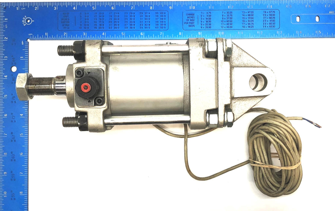 SMC Pneumatic Cylinder Actuator CDBA2D80-40-RL-A53L-XC3DAB NOS