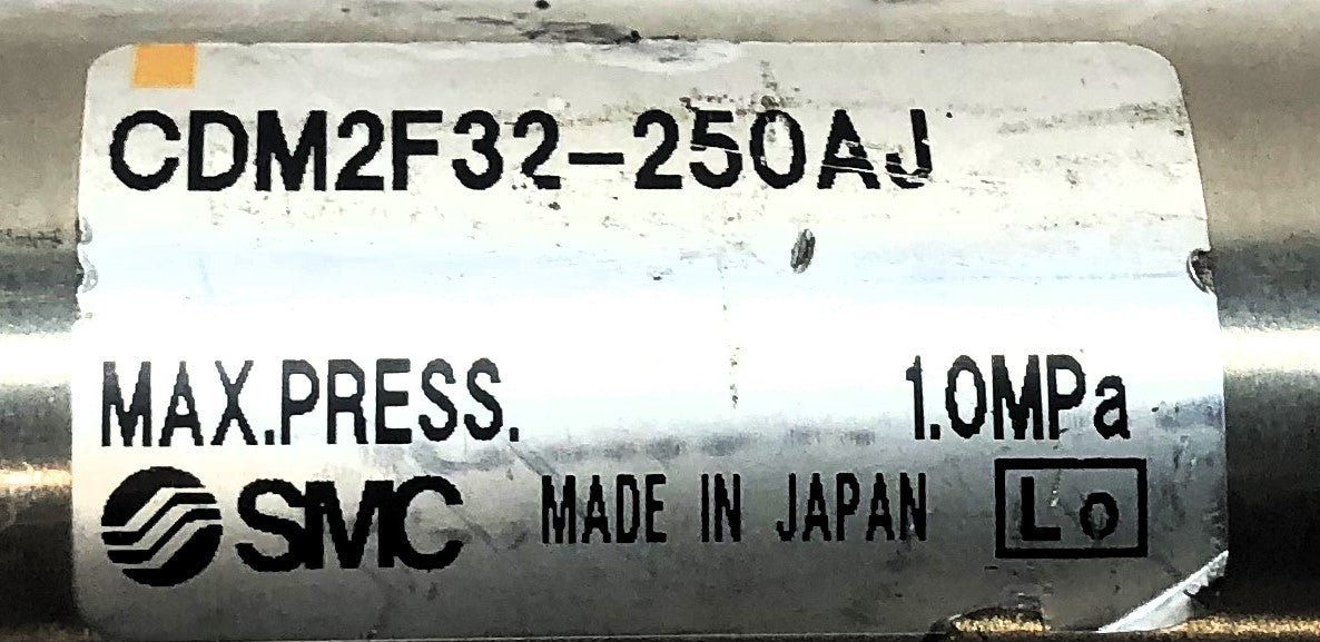 SMC Round Body Pneumatic Cylinder W/ Nylon Boot CDM2F32-250AJ USED