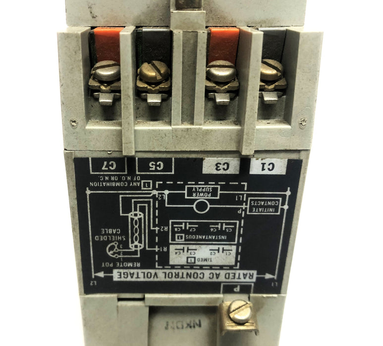Allen-Bradley BUL. 700 Type RTR Solid State Timer Relay 700-RTR11N110A1 B NOS