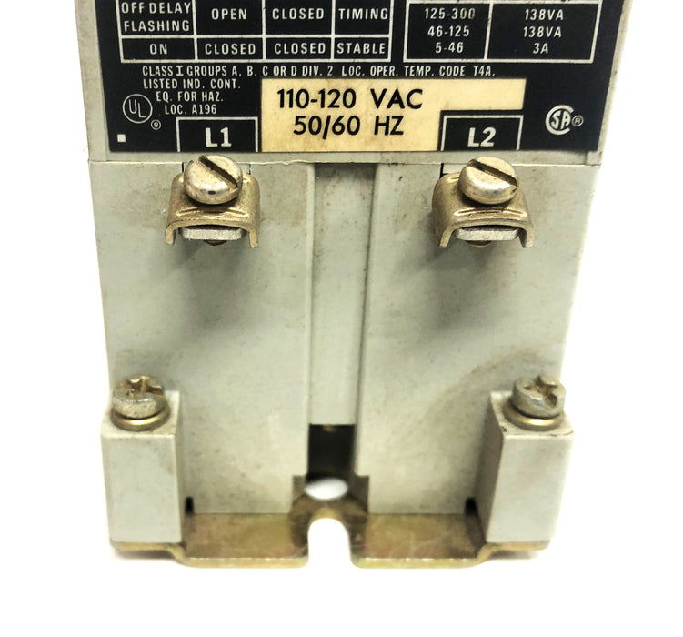 Allen-Bradley BUL. 700 Type RTR Solid State Timer Relay 700-RTR11N110A1 B NOS