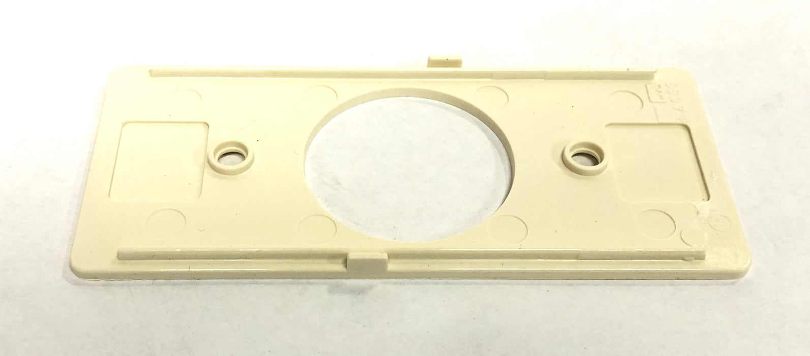 Legrand Wiremold Ivory NM SGL REC Faceplate 1.41 Inch DIA 5507T2 [Lot of 5] NOS