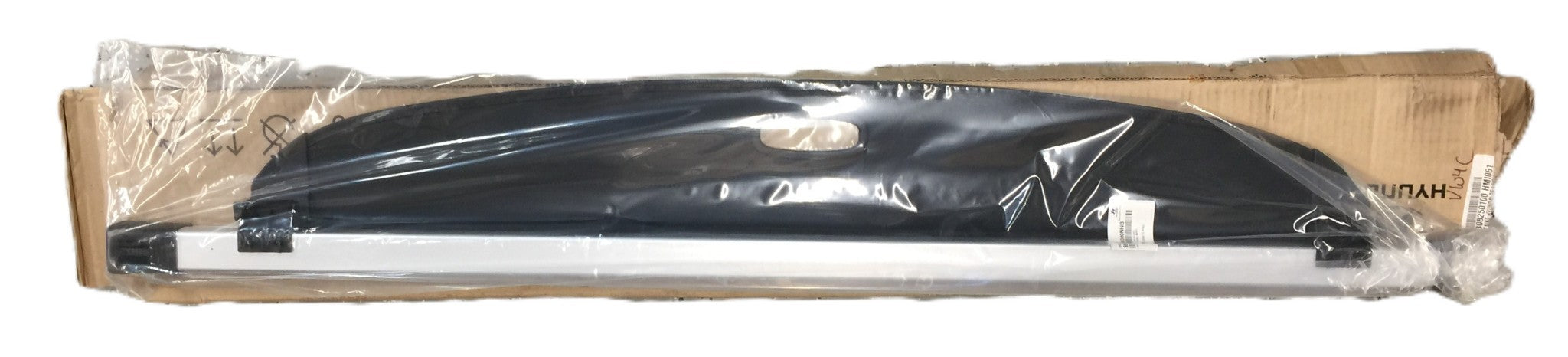 Hyundai Retractable Cargo Cover S8H15 AK000NNB NOS