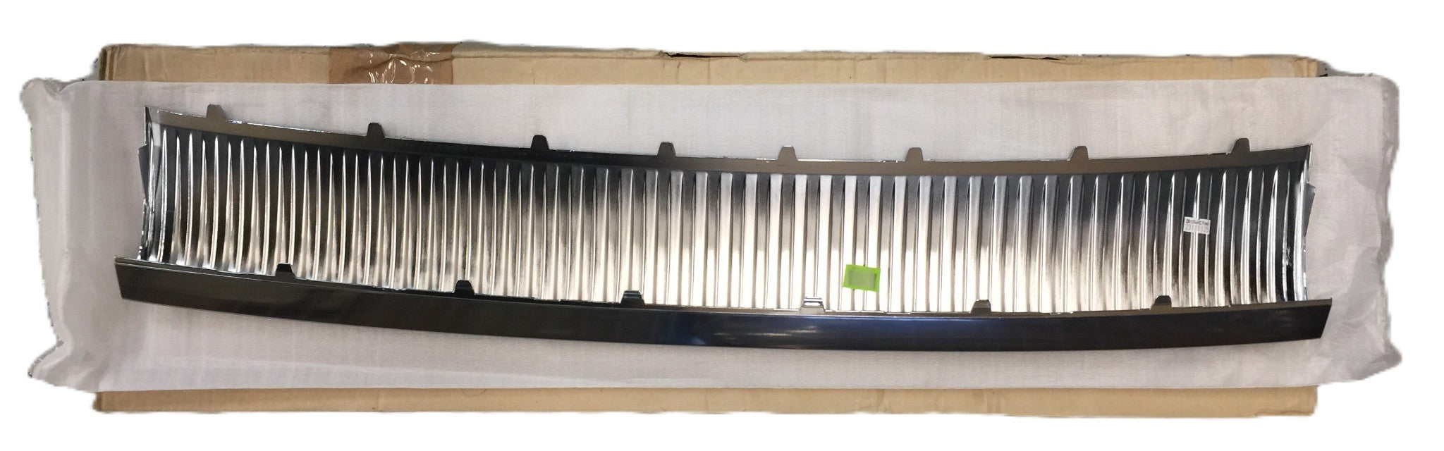Hyundai Center Skid Plate Front Bumper 86577 S8SA0PNF NOS