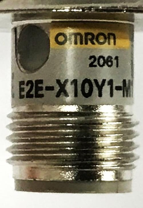Omron Proximity Sensor E2E-X10Y1-M1 NOS