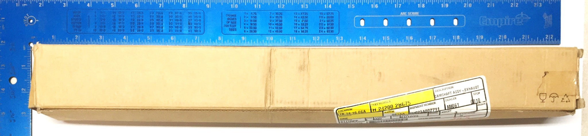 Hyundai Exhaust Camshaft Assembly 24200 2B675 *OEM Sealed* NOS