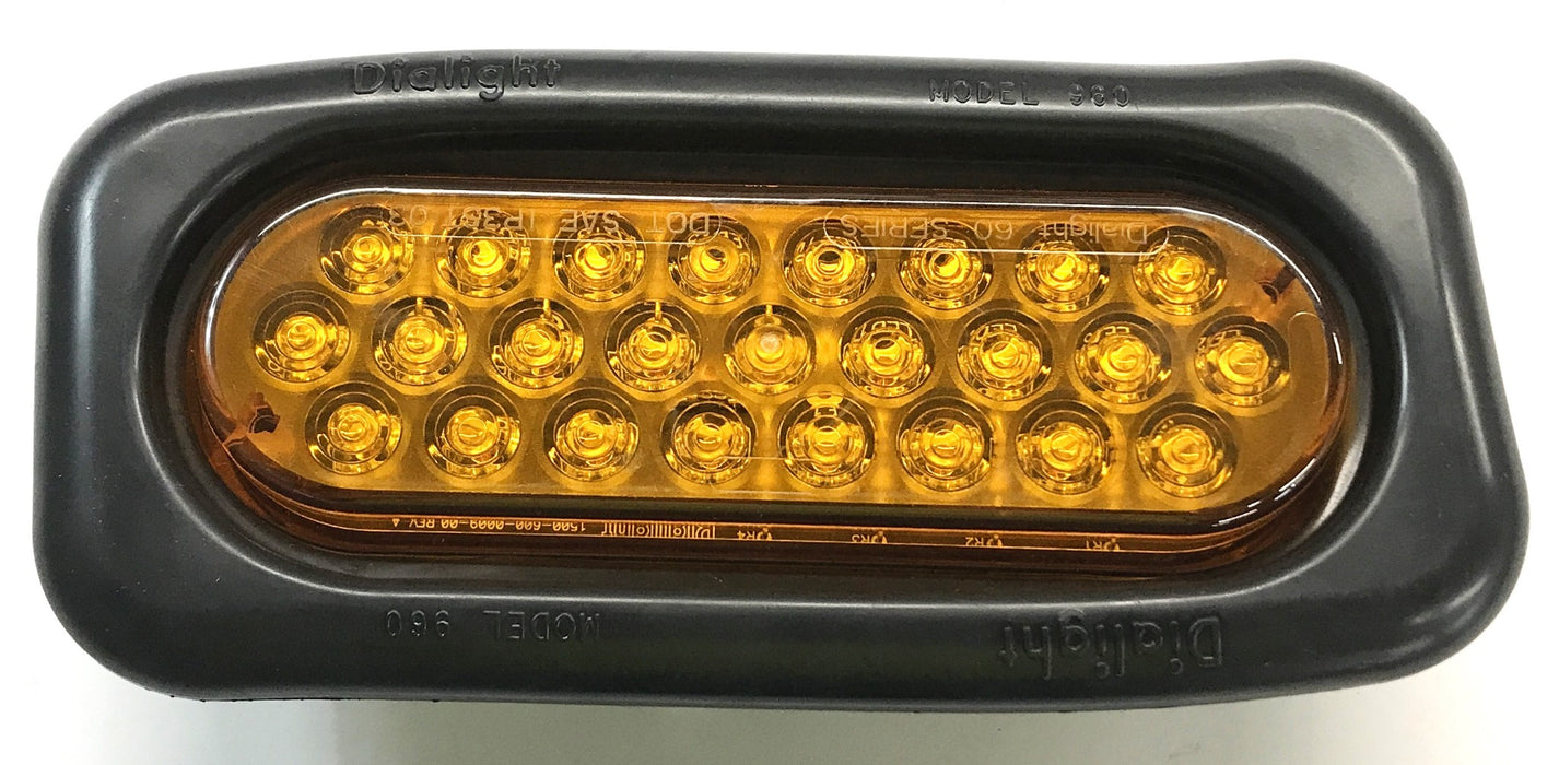 Dialight Oval Led Light 960 Series 68121AB801 NOS