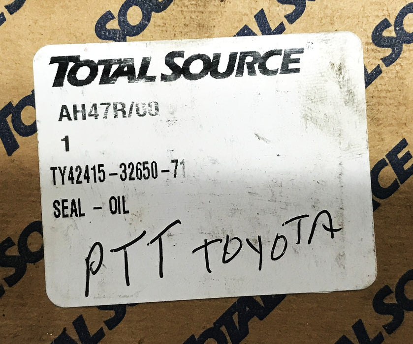 Total Source Forklift Toyota Oil Seal TY42415-32650-71 NOS