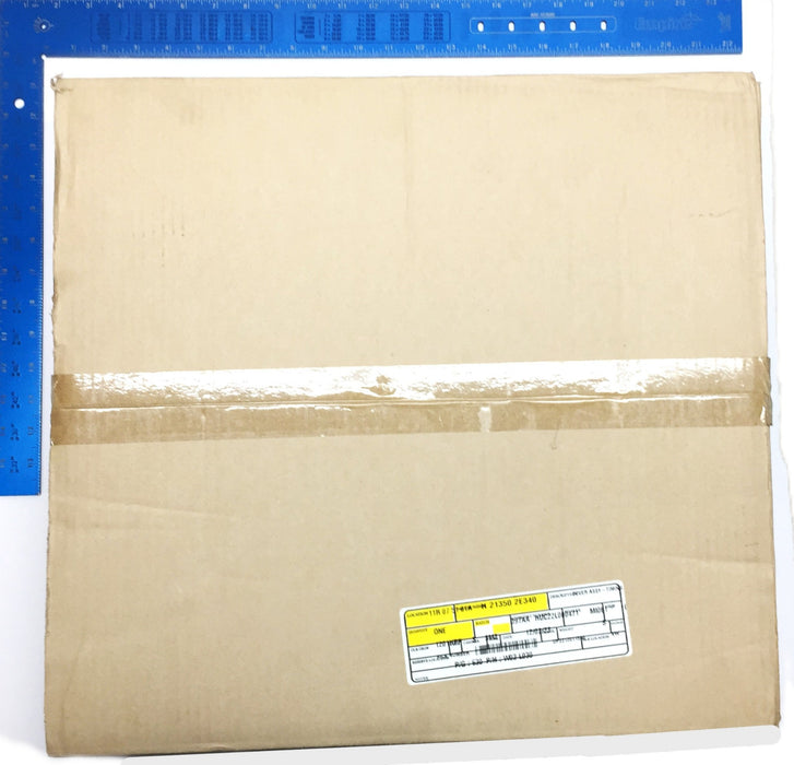 Hyundai Timing Chain and Oil Pump Cover Assembly 21350 2E340 *OEM Sealed* NOS