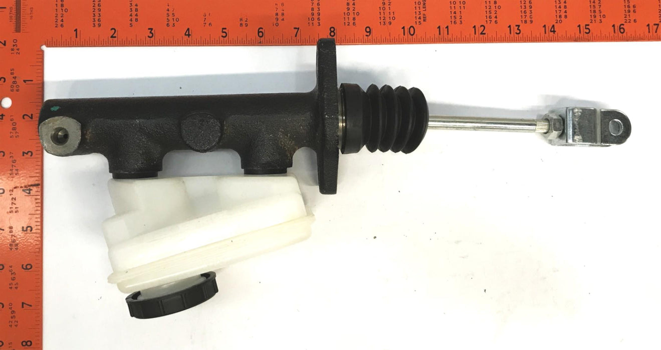 Total Source Forklift Master Brake Cylinder LP605-2130 NOS