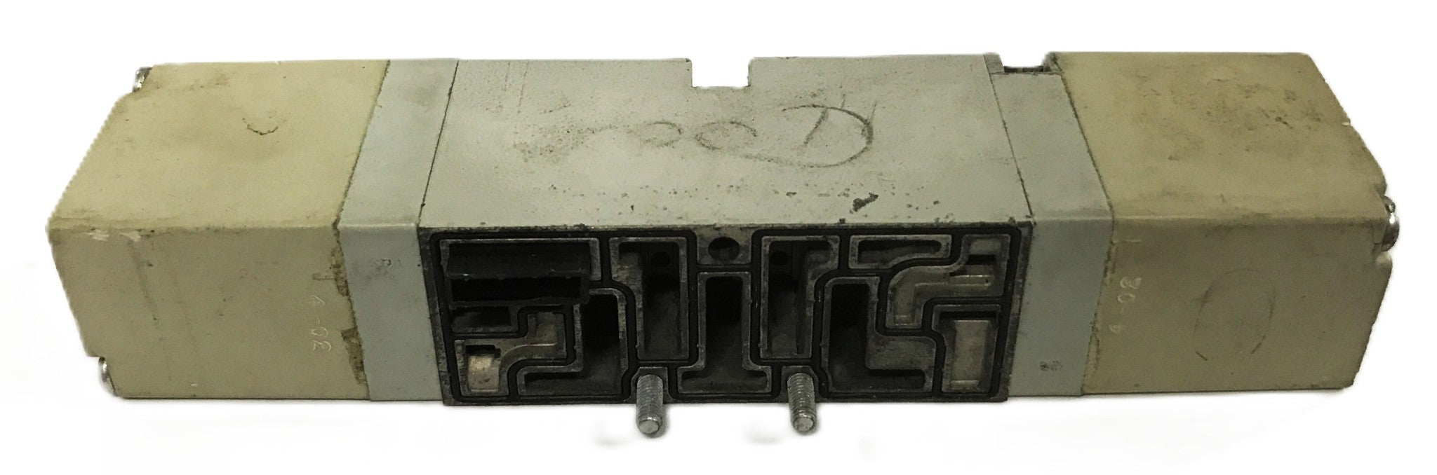 Numatics Solenoid Valve 061BB400M000061 (Missing Screw) USED