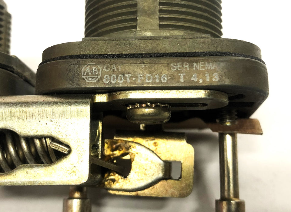 Allen-Bradley Series T Nema 4,13 Pushbutton Switch 800T-FD16 NOS