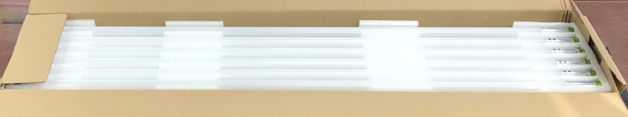 Westgate Case Of 12 120-277V 18W LED Tube Lamps T8-EZ6-GS-4FT-18W-50K-F NOS