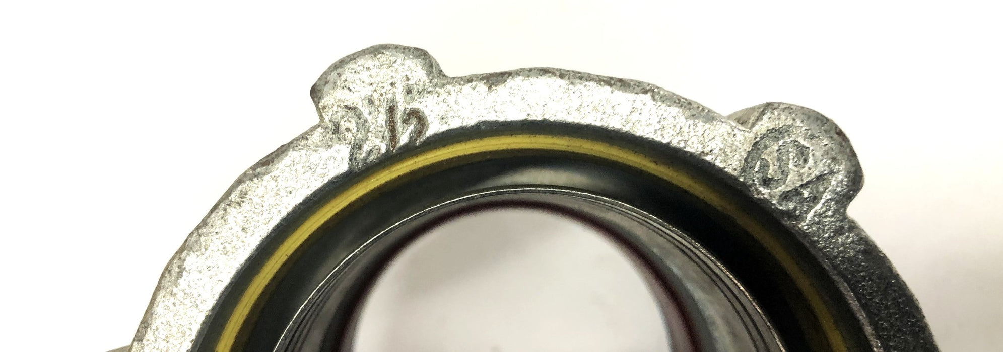 Bridgeport Compression Connector 2-1/2 Inch USED