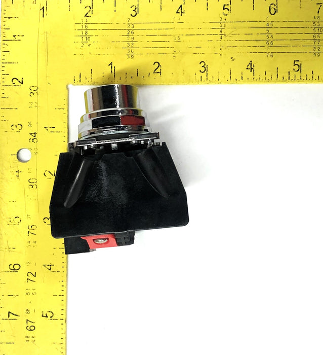 Eaton 50A 600V Series A1 Flush Pushbutton 10250T706R (10250TD2) NOS