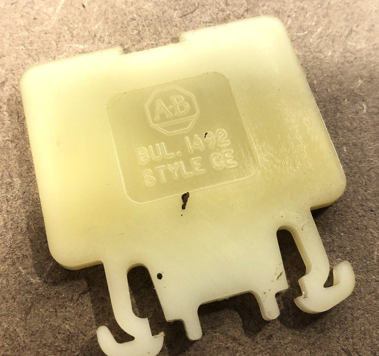 Allen-Bradley Style CE Terminal Block Plate BUL.1492 [Lot of 9] NOS