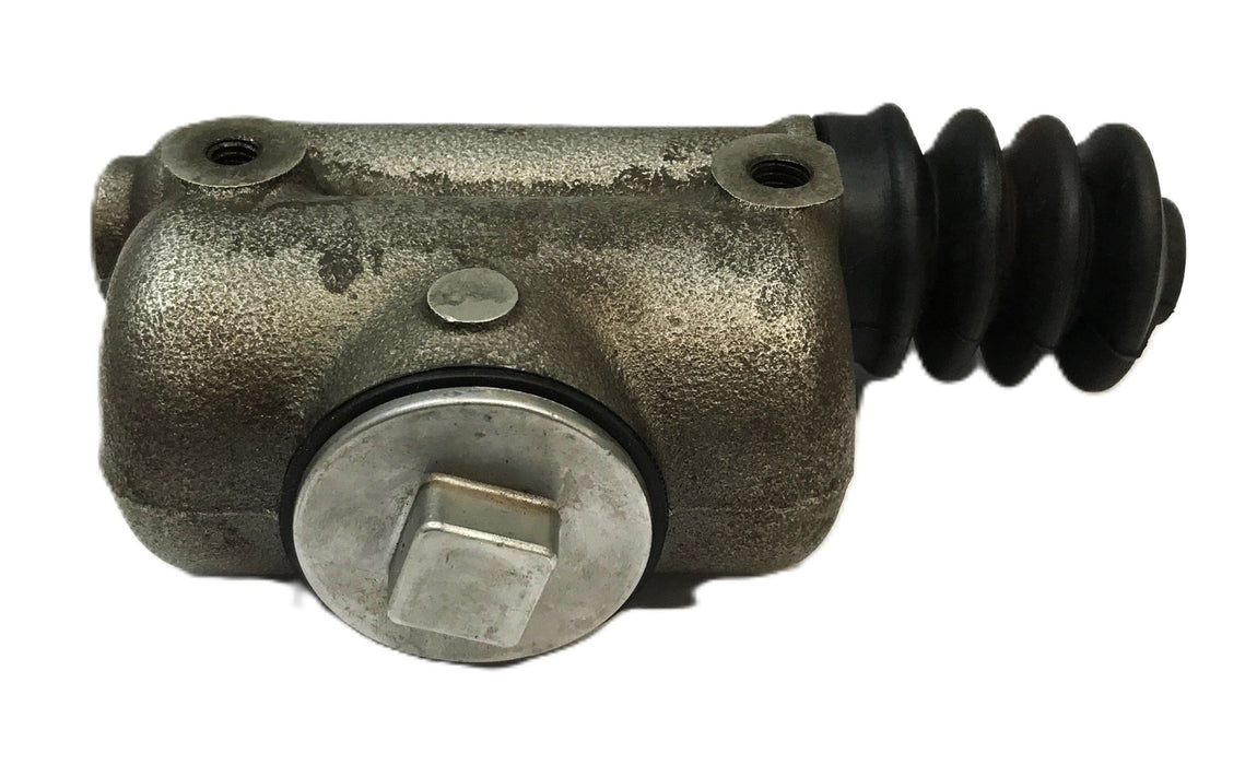 LPM Forklift Master Brake Cylinder 000-605-1174 NOS