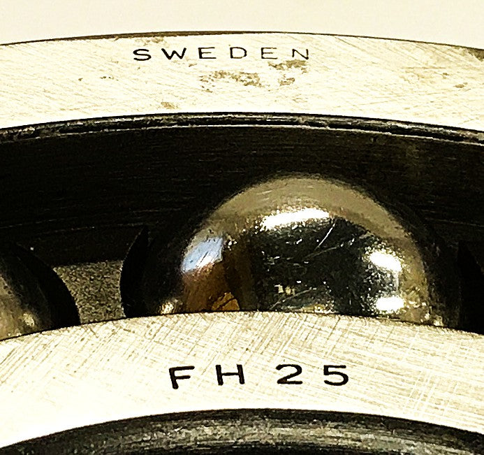 SKF 240mm x 116mm x 80mm Self-Aligning Ball Bearing 2322 FH25/BH24 NOS