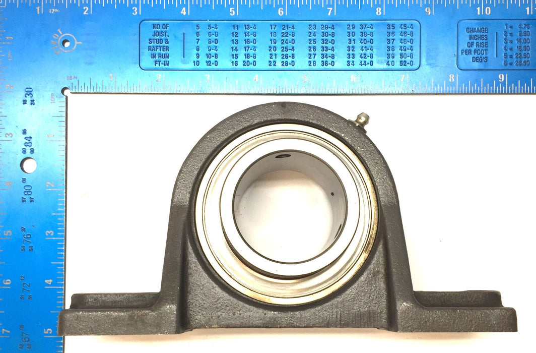Browning 2-Bolt Pillow Block Bearing (No Collar) B250 1-15/16 (B250X1-15/16) NOS