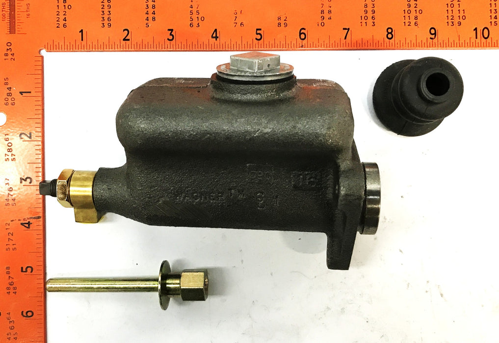 Total Source Forklift Master Cylinder LP605-1014 NOS