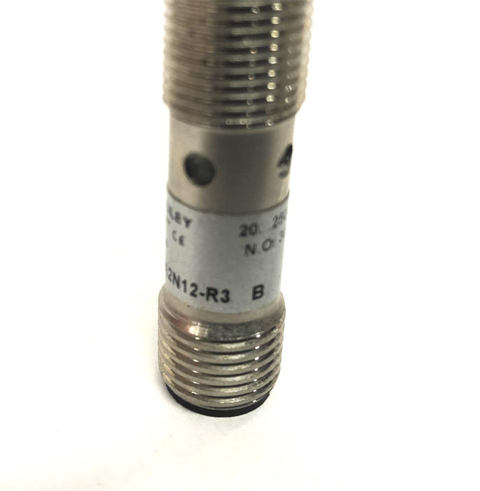 Allen-Bradley Inductive Proximity Sensor With Hardware 872C-A2N12-R3 B NOS