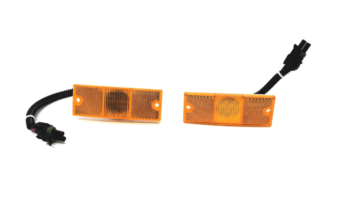 Dialight Amber Marker Light (Missing Felt) 45001AB808 [Lot of 2] NOS