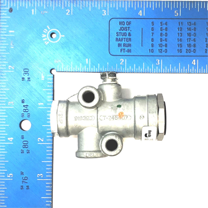 Bendix 55 P.S.I. Pressure Reducing Valve 101916 RV-3 NOS