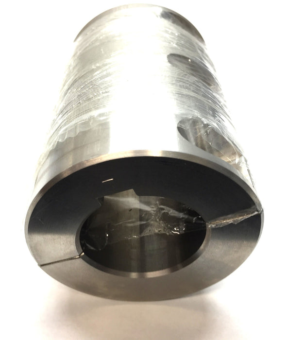Unbranded 4"x 2.58"x 2.73" Two-Piece Clamp Coupling Stainless Steel w/Keyway NOS