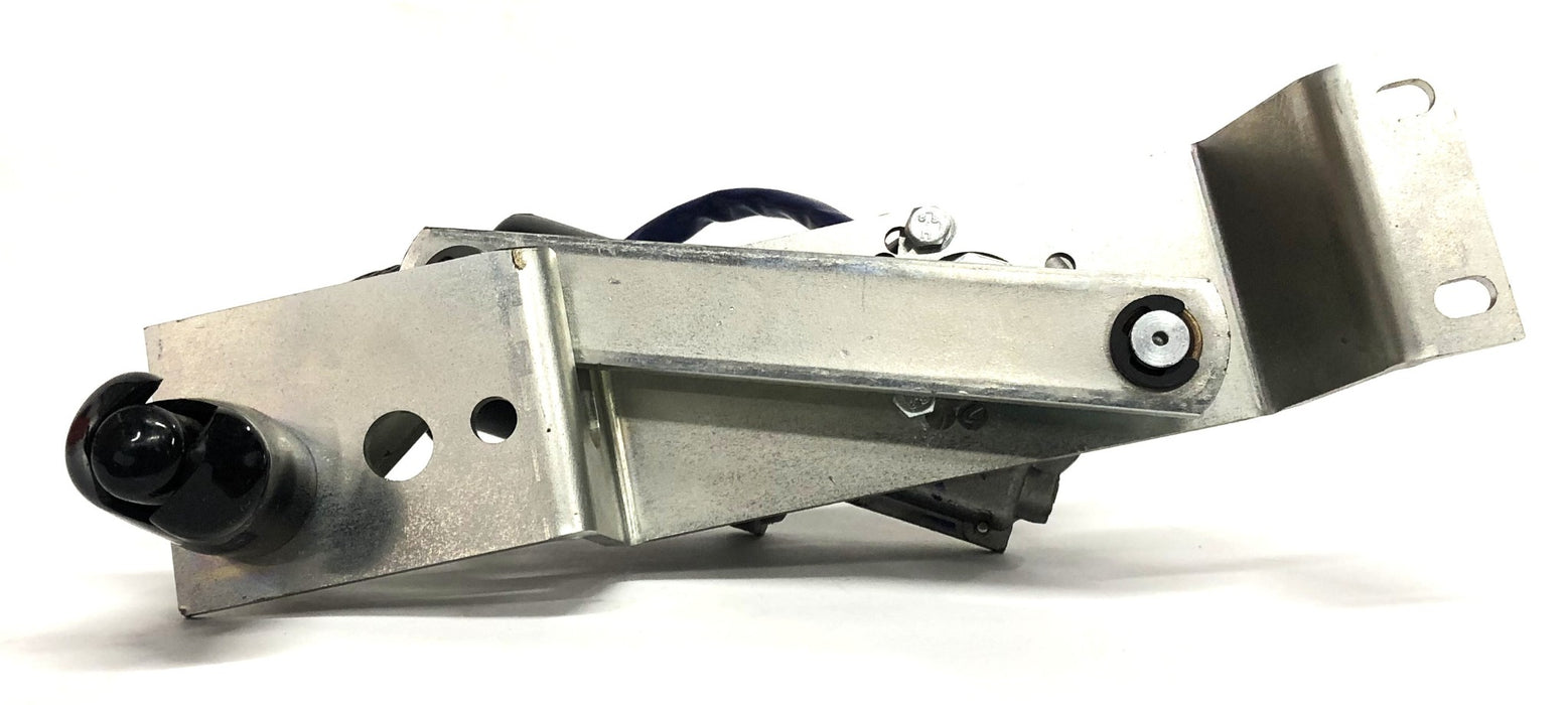 Sprague Devices Windshield Wiper Motor With Bracket E-008-166 (E005-687) NOS