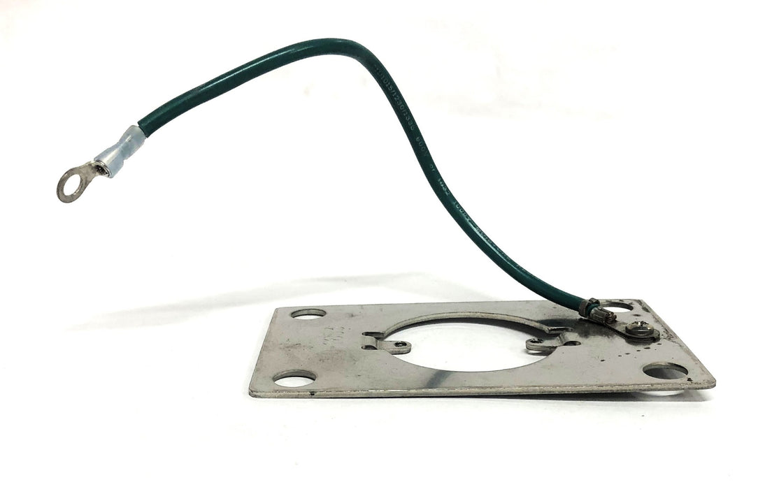 Unbranded Outlet Receptacle 50-1653 NOS