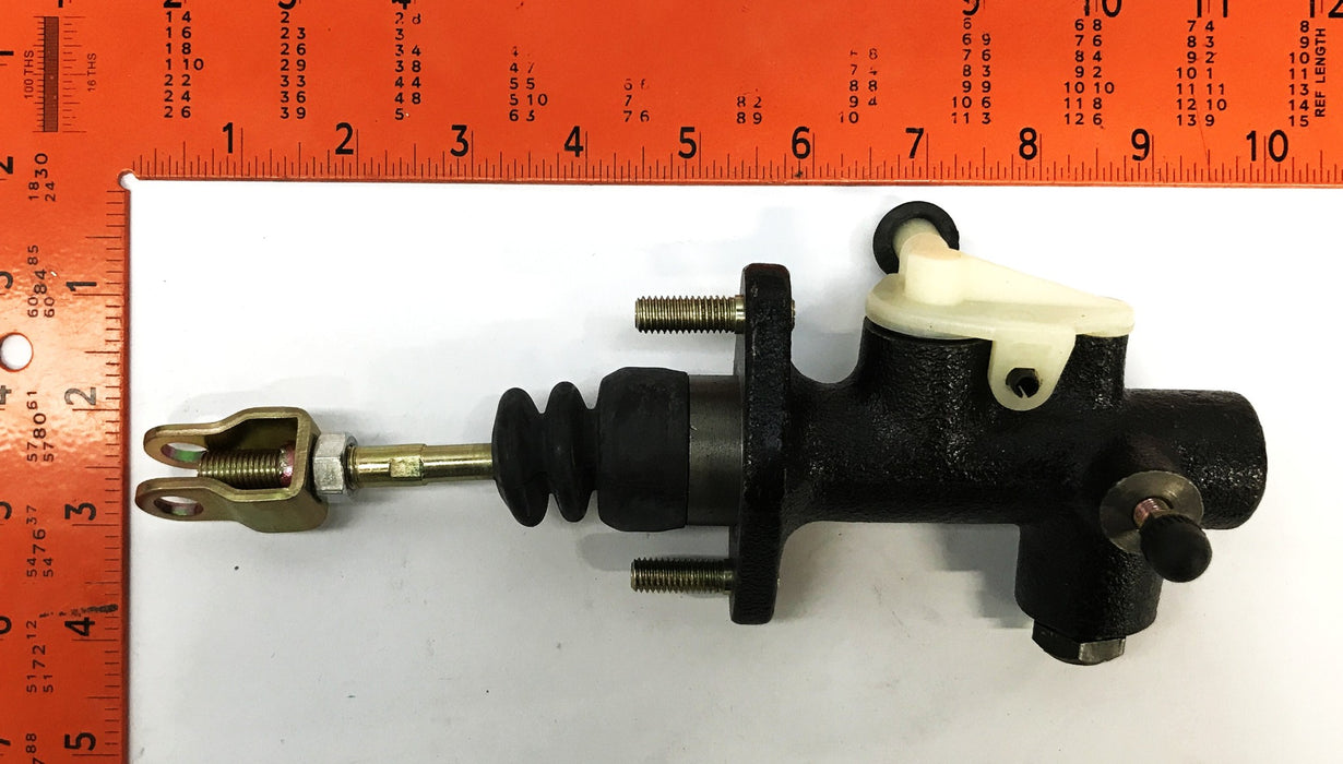 Total Source Forklift Master Cylinder LP605-7053 NOS