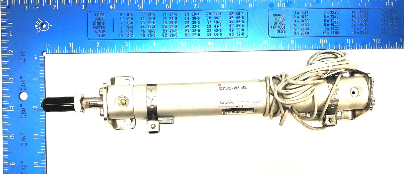 SMC Pneumatic Cylinder W/ (1) Magnetic Switch CDG1LN25-150Z-A93L NOS