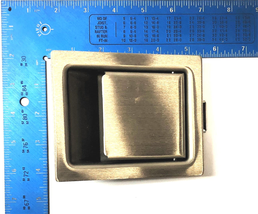 Southco Stainless Steel Push to Close Latch 64-10-301-50 NOS