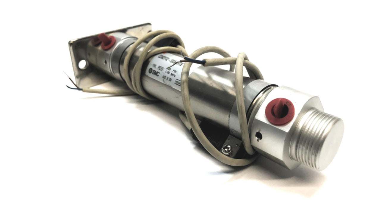 SMC Pneumatic Cylinder W/ (2) D-H7B Proximity Sensor CDM2F32-100A-H7B NOS