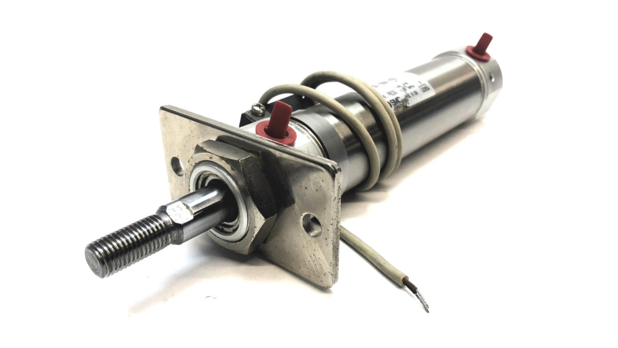 SMC Pneumatic Cylinder W/ (1) D-H7B Proximity Sensor CDM2F32-100A-H7B NOS