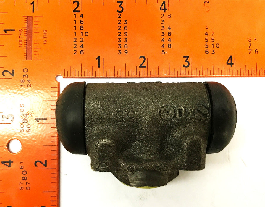 Clark Forklift LH Cylinder Wheel 607-4700 NOS