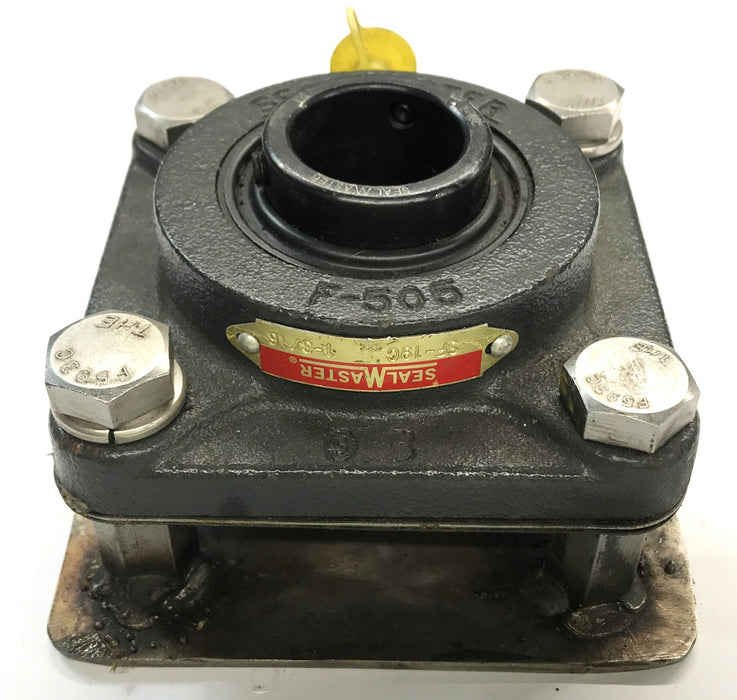 Seal Master Bolt Flange Bearing Unit SF-19C NOS