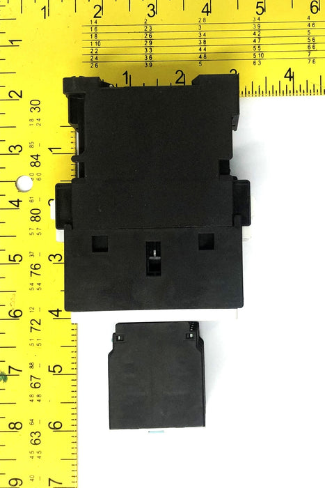 Siemens 24V AC-3 11kW 400V 2NC+2NO GB14048 4/5Hz Contactor 3RT1026-1BB44 USED