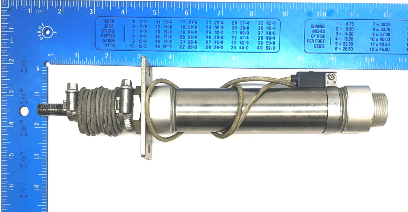 SMC Pneumatic Cylinder W/ (1) D-H7B Sensor (No Hex Nut) CDM2F32-100AJ-H7B USED