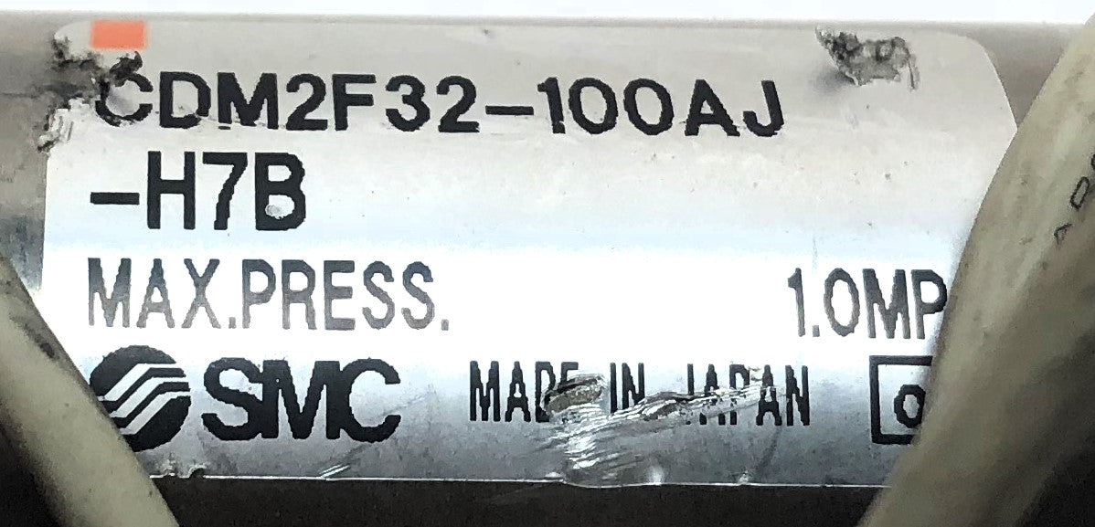 SMC Pneumatic Cylinder W/ (2) D-H7B Sensor CDM2F32-100AJ-H7B USED