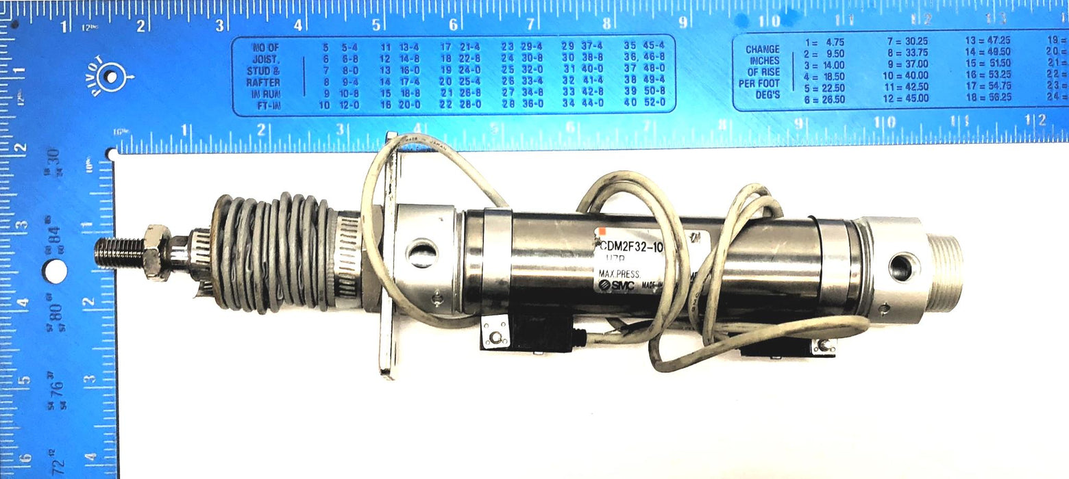 SMC Pneumatic Cylinder W/ (2) D-H7B Sensor CDM2F32-100AJ-H7B USED