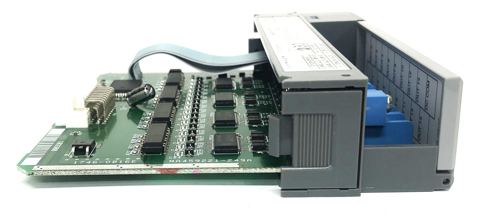 Allen-Bradley SLC500 Series B Output Module 1746-OB16E NOS