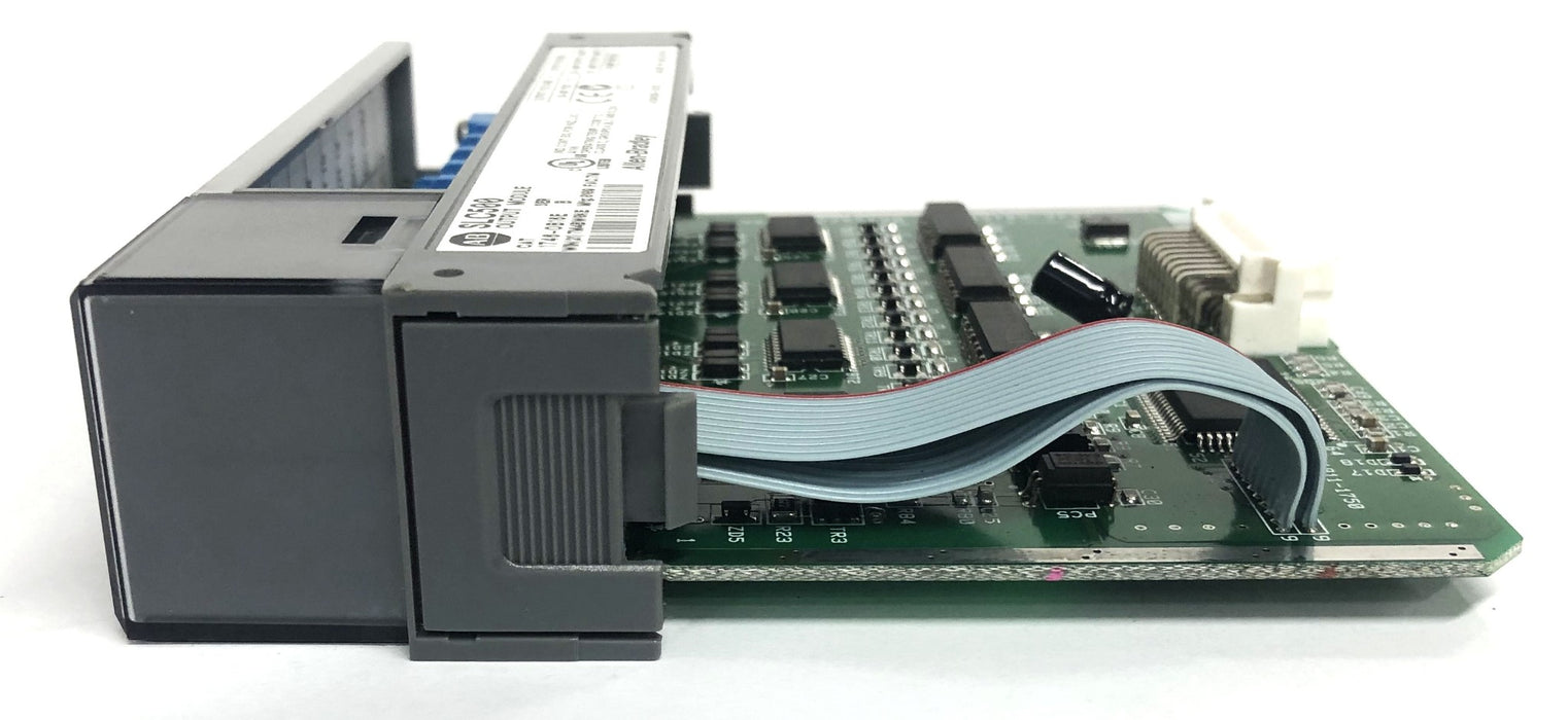 Allen-Bradley SLC500 Series B Output Module 1746-OB16E NOS