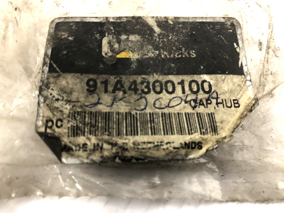 CAT Lift Trucks Hub Cap No Box 91A4300100 NOS