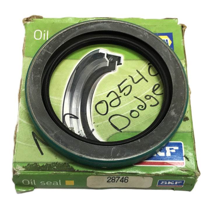 NAPA/SKF Wheel Oil Seal 28746 [Lot of 2] NOS