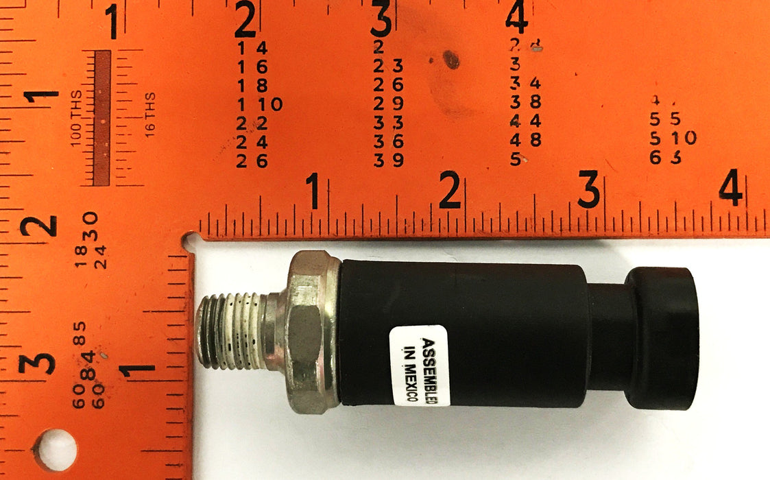 GM OEM Engine Oil Pressure Switch 19244501 NOS
