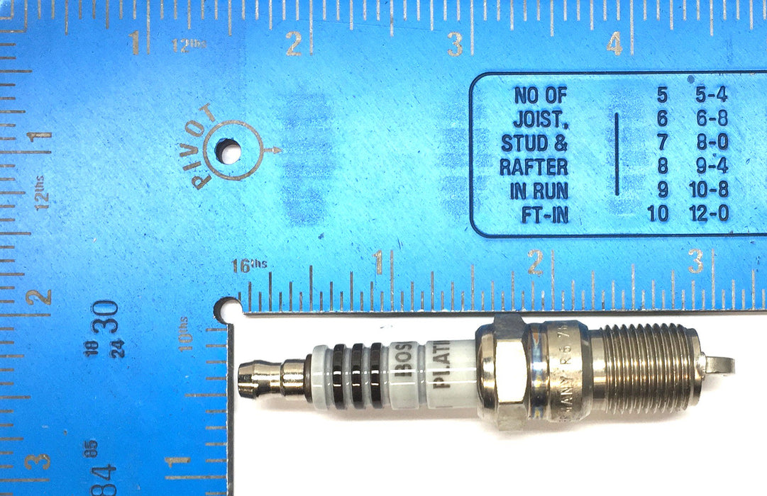 Bosch Platinum 0.44" Spark Plug 4205 [Lot of 4] NOS