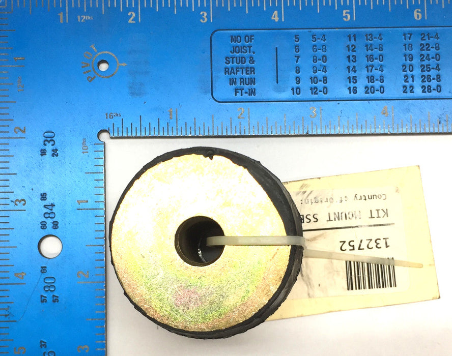 New Flyer SSB-4 Rubberized Mount Kit (2pcs) 132752 [Lot of 2] NOS
