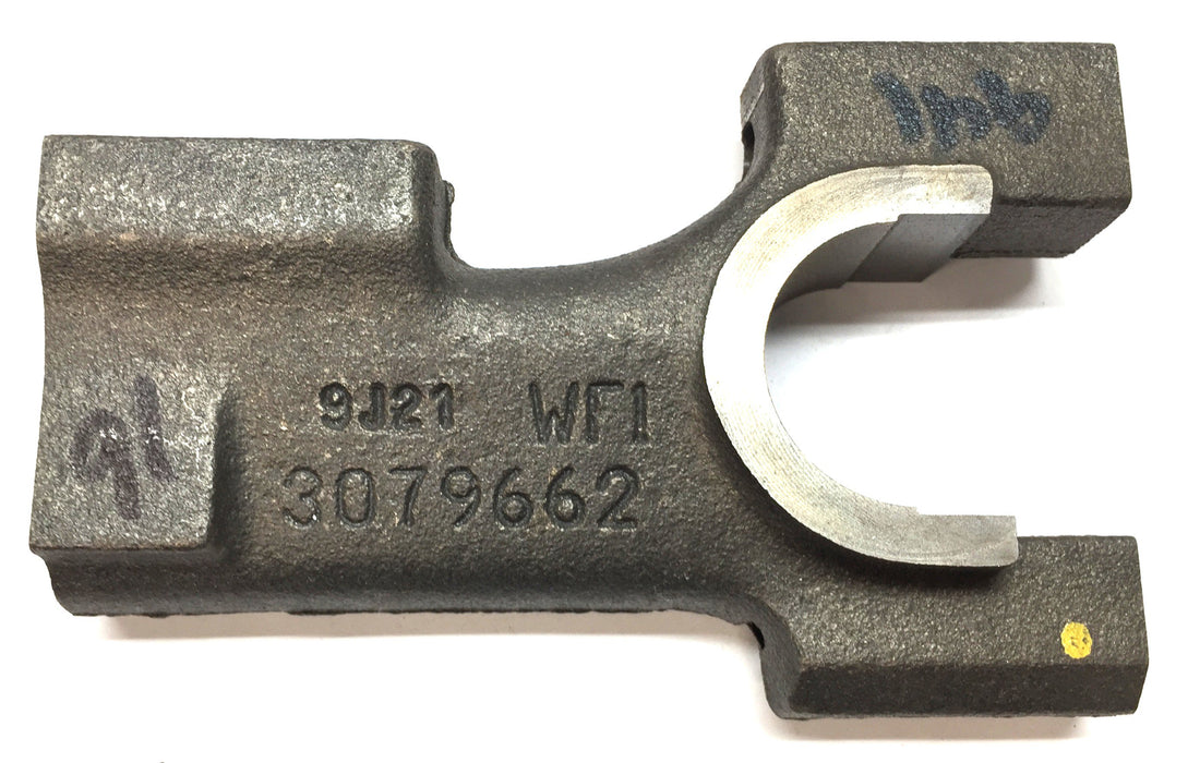 Cummins M11 Rocker Support 3079662 NOS